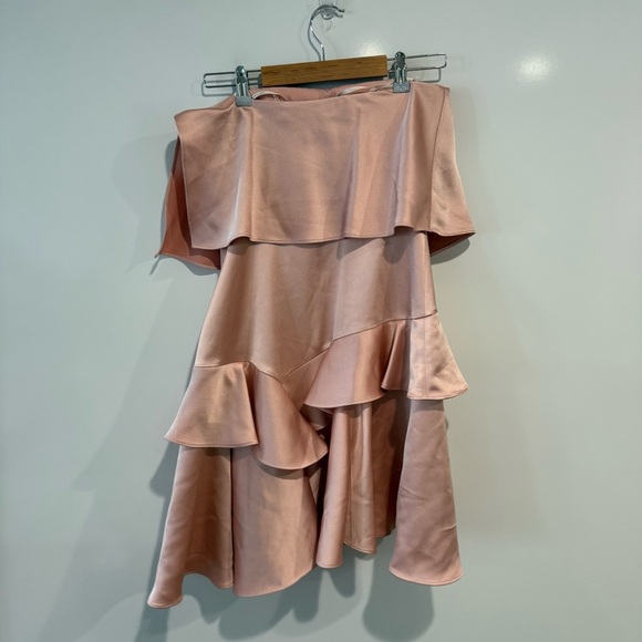 Halston heritage strapless tiered ruffle dress - Picture 4 of 11